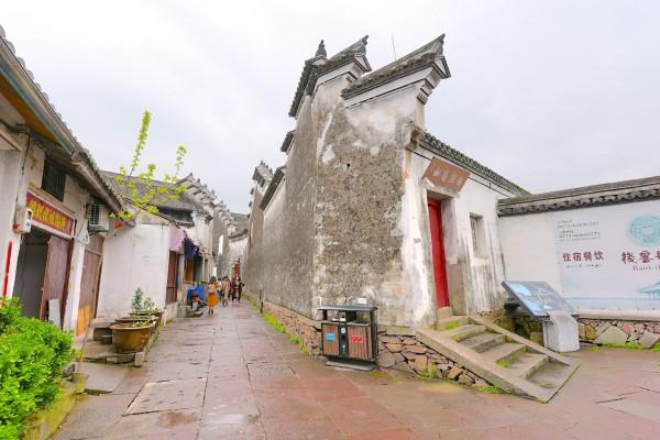 逃出上锁的现代房间4